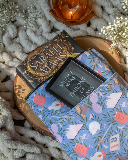 Meaggie Moos - Book / Tablet Sleeve | Throne of Glass - The Secret Garden Bookery