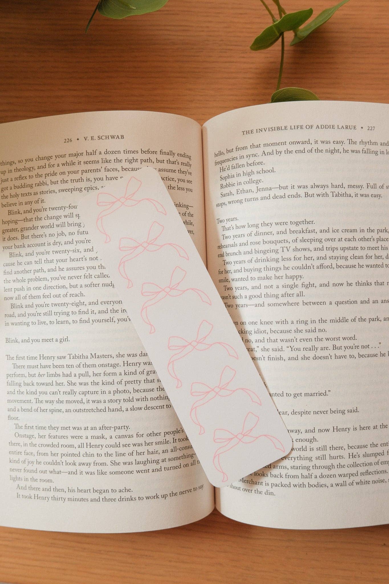The Tiny Bookshelf - Green Garden Bookmark Collection - The Secret Garden Bookery