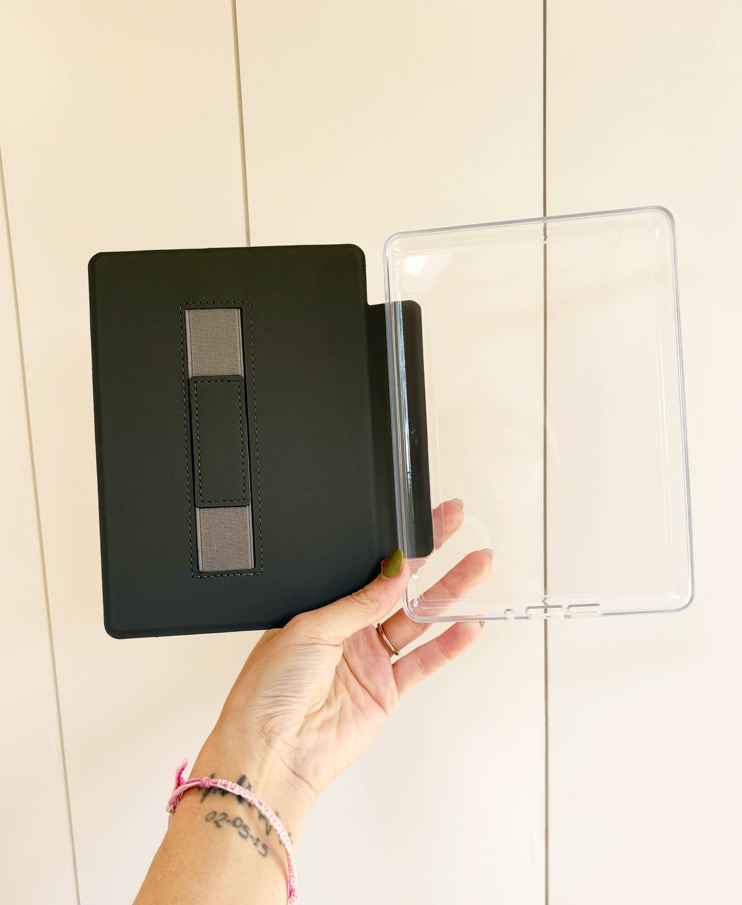 She Reads Books Kindle Case - Kindle Lover Accessory 